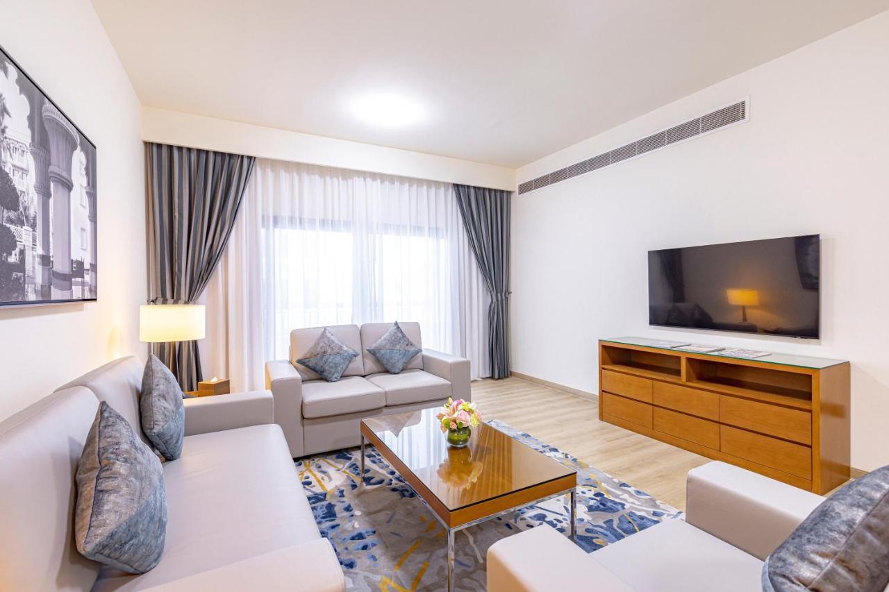 Golden Sands Suites Dubai Exterior foto